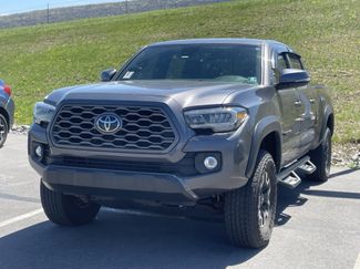 Used 2022 Toyota Tacoma TRD Off-Road w/ Technology Package AWD/4WD video 2