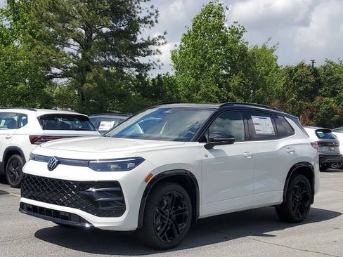 New 2026 Volkswagen Tiguan SE R-Line AWD/4WD image 32