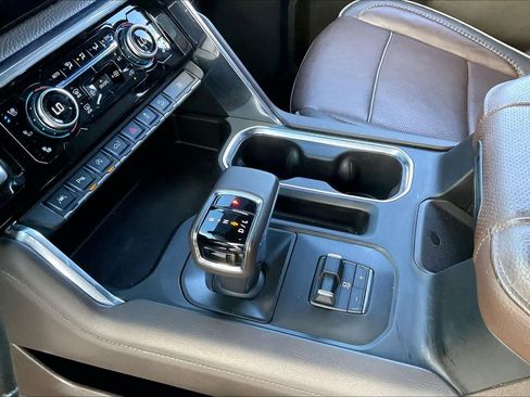 Used 2024 GMC Sierra 1500 Denali AWD/4WD image 16