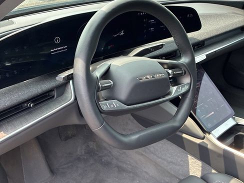 Used 2025 Lucid Air Touring AWD/4WD image 16