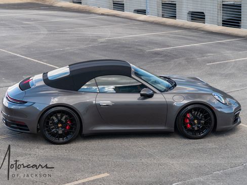 Used 2022 Porsche 911 Carrera S image 32