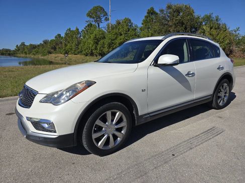 Used 2017 INFINITI QX50 2WD w/ Premium Plus Package image 2