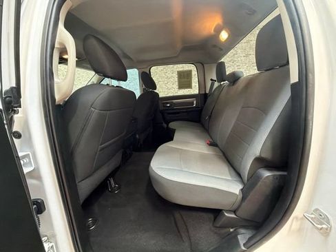 Used 2022 RAM 1500 Classic SLT AWD/4WD image 14