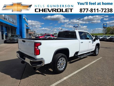 Used 2025 Chevrolet Silverado 3500 LTZ w/ LTZ Premium Package AWD/4WD image 7