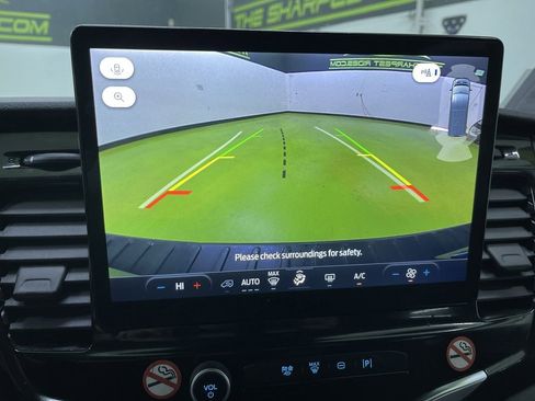 Used 2024 Ford Transit 350 XLT image 22