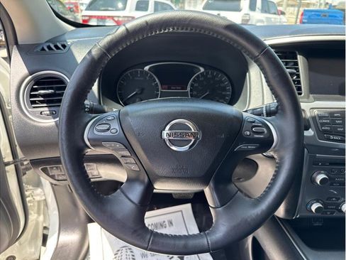 Used 2020 Nissan Pathfinder SL FWD image 31