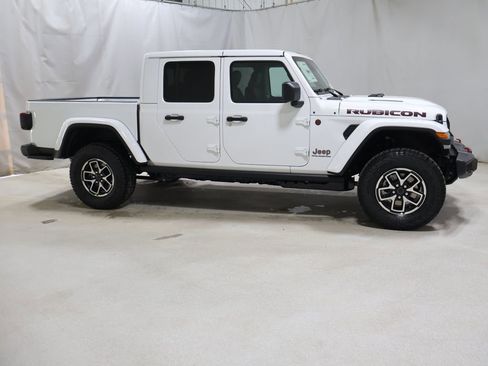 New 2026 Jeep Gladiator Rubicon AWD/4WD image 6