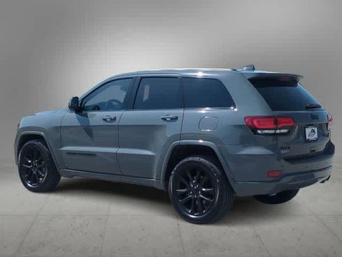 Used 2021 Jeep Grand Cherokee Laredo X image 6