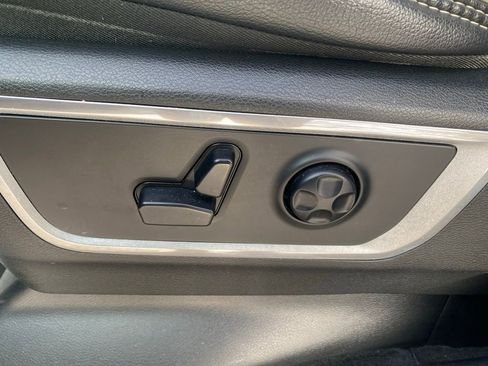 Used 2020 RAM 1500 Laramie AWD/4WD image 15