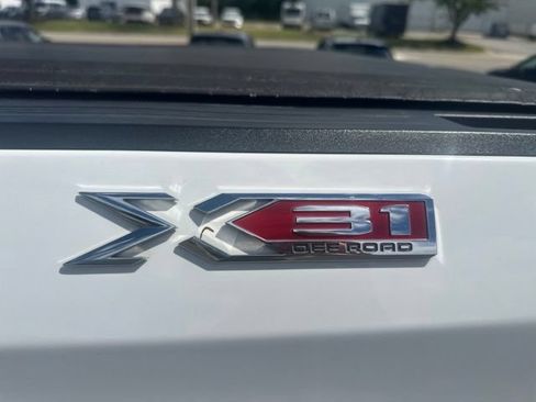 Used 2021 GMC Sierra 1500 SLT w/ SLT Premium Plus Package AWD/4WD image 10