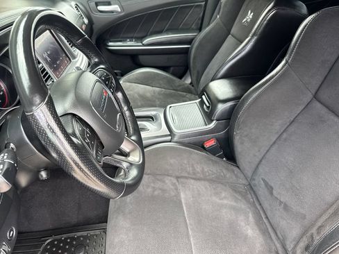Used 2020 Dodge Charger Scat Pack w/ Plus Group RWD image 19