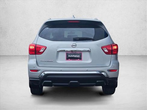 Used 2019 Nissan Pathfinder S FWD image 7