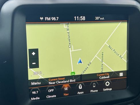 Used 2023 Jeep Renegade Latitude image 17