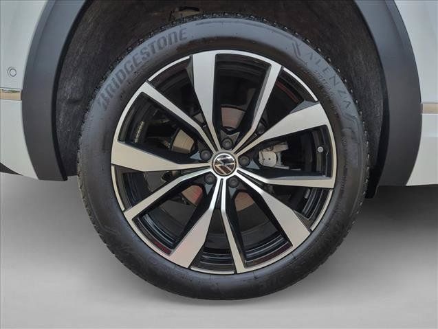 Used 2025 Volkswagen Atlas Cross Sport SEL Premium R-Line AWD/4WD image 28
