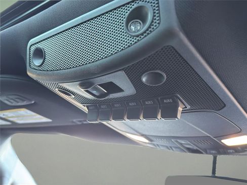 Used 2017 Ford F150 Raptor w/ Equipment Group 802A Luxury image 37