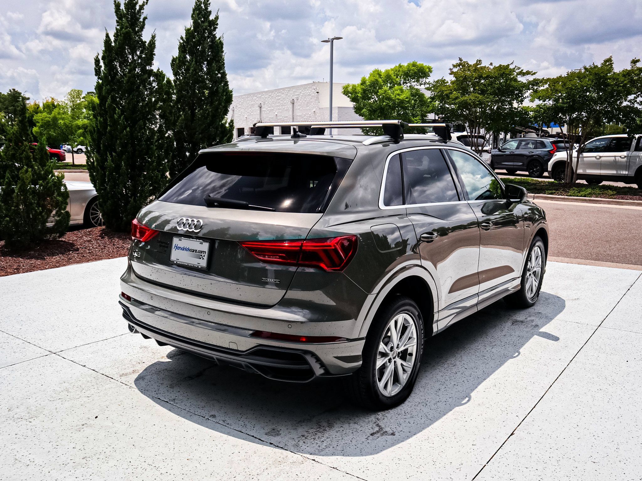 Used 2021 Audi Q3 2.0T Premium Plus w/ Premium Plus Package AWD/4WD image 10