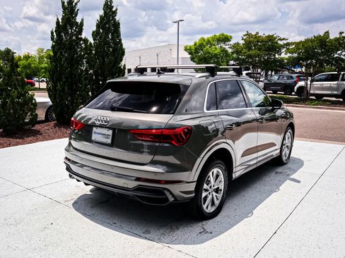 Used 2021 Audi Q3 2.0T Premium Plus w/ Premium Plus Package AWD/4WD image 10