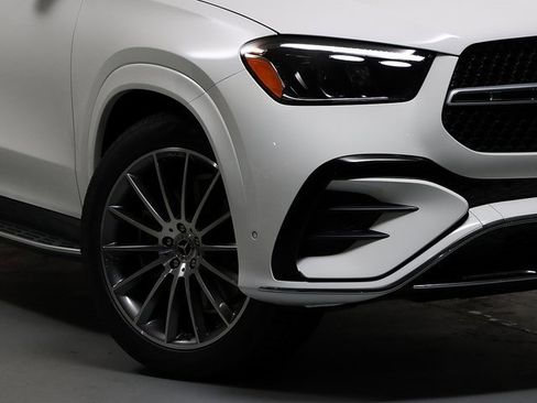 New 2026 Mercedes-Benz GLE 450 4MATIC image 3