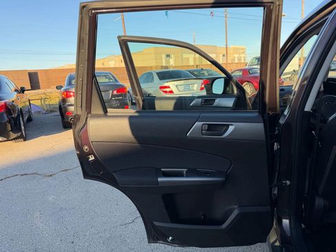 Used 2013 Subaru Forester 2.5X image 11