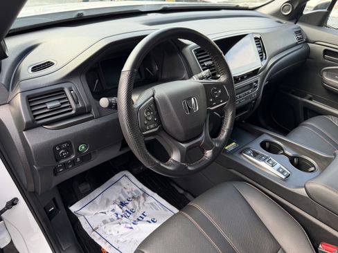 Certified 2024 Honda Passport TrailSport image 13