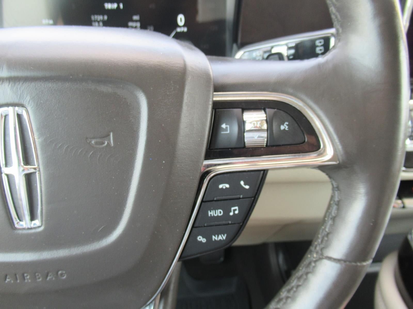 Used 2019 Lincoln Navigator Reserve AWD/4WD image 26