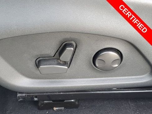 Certified 2022 Jeep Compass Limited image 11