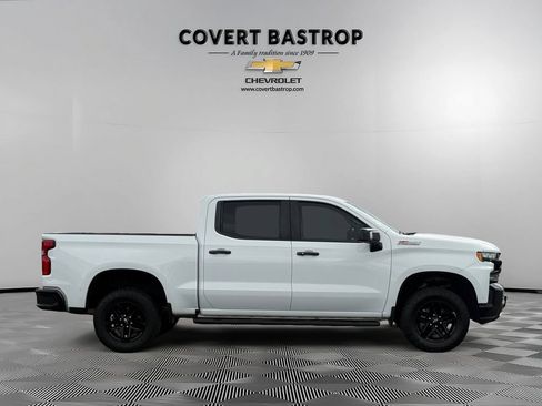 Used 2021 Chevrolet Silverado 1500 LT Trail Boss w/ Convenience Package II AWD/4WD image 8