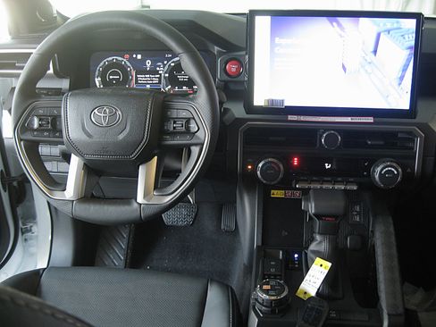 New 2025 Toyota 4Runner TRD Off-Road Premium image 2