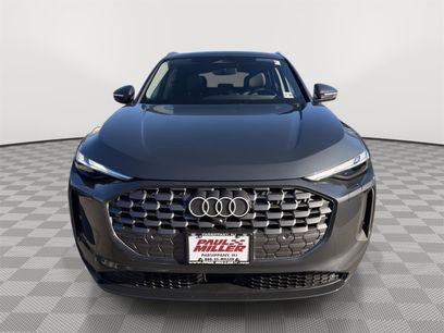 Used 2025 Audi Q5 Premium w/ Convenience Package