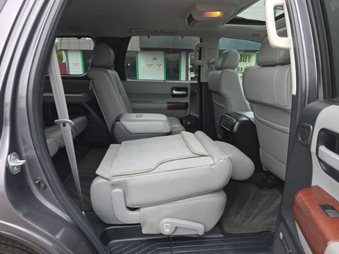 Used 2014 Toyota Sequoia Platinum AWD/4WD image 25