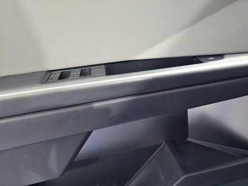 Used 2024 Tesla Cybertruck AWD Crew Cab image 13
