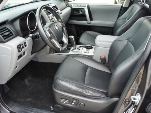 Used 2012 Toyota 4Runner SR5 w/ Premium Pkg AWD/4WD image 13
