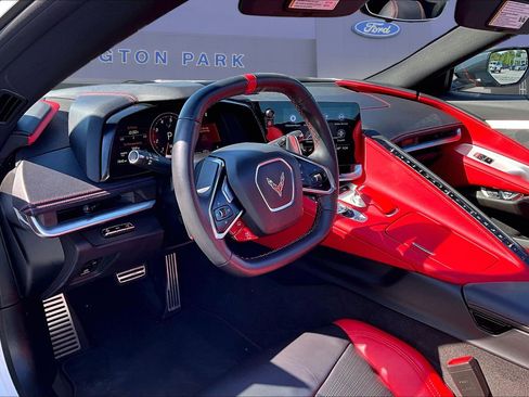 Used 2022 Chevrolet Corvette Stingray Preferred Cpe w/ Engine Appearance Package RWD image 16