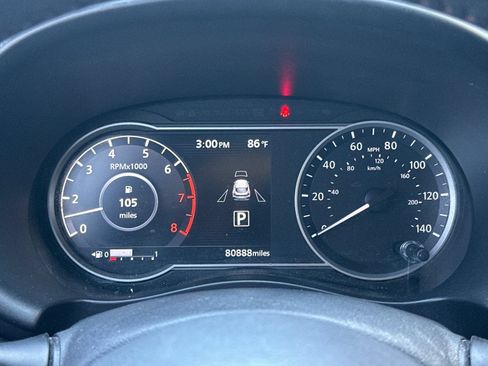 Used 2019 Nissan Kicks SR w/ SR Premium Package FWD image 22