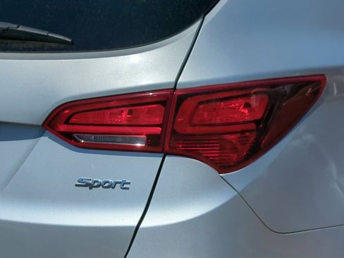 Used 2018 Hyundai Santa Fe Sport w/ 2.4L Value Package 02 FWD image 20