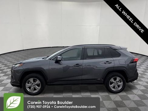 Used 2025 Toyota RAV4 XLE AWD/4WD image 5