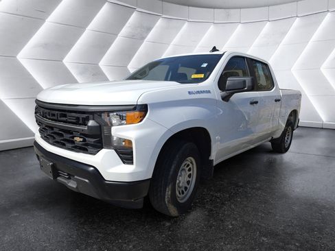 Used 2023 Chevrolet Silverado 1500 W/T w/ Trailering Package image 4