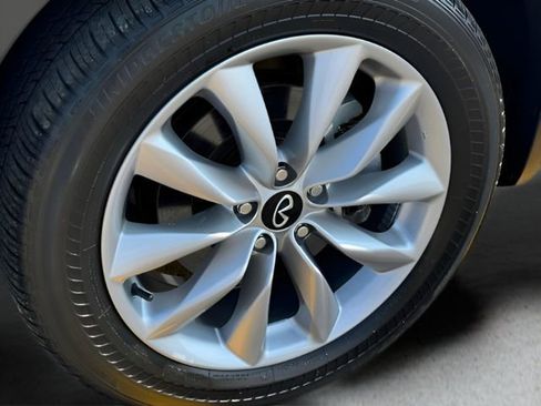 Used 2022 INFINITI QX50 Essential AWD/4WD image 32
