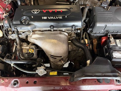 Used 2003 Toyota Camry XLE w/ Gold Pkg FWD image 5