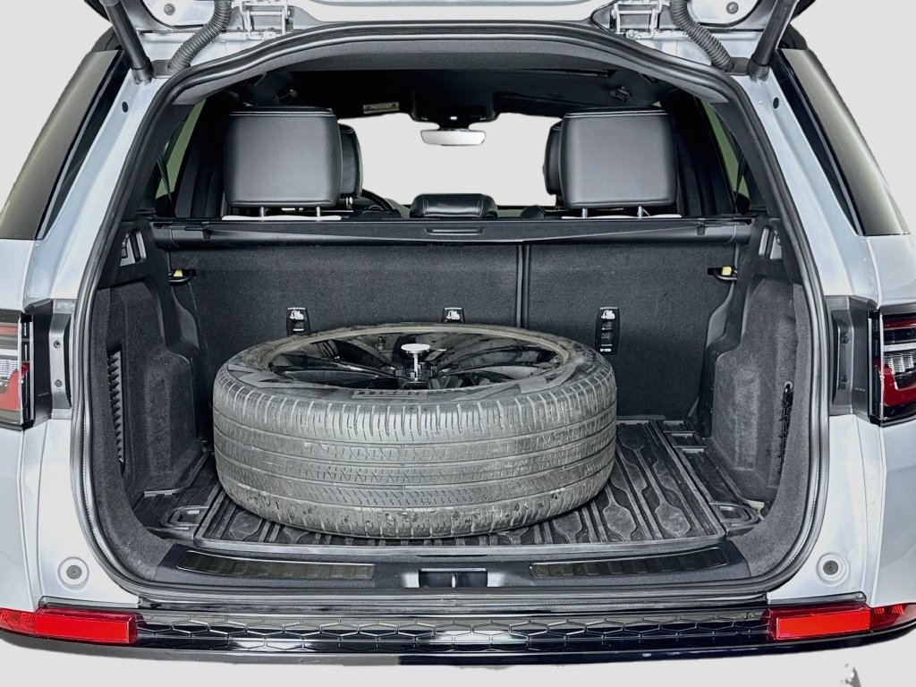 Used 2023 Land Rover Discovery Sport S R-Dynamic AWD/4WD image 24