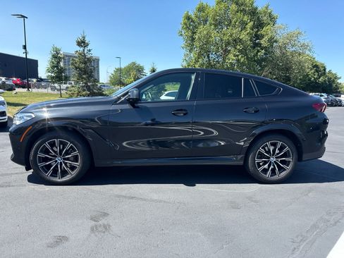 Used 2021 BMW X6 xDrive40i w/ Executive Package AWD/4WD image 2