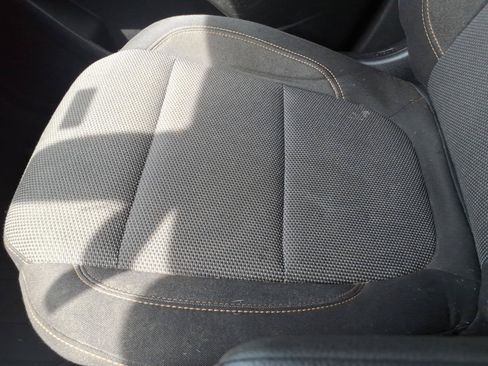 Used 2020 Chevrolet Traverse LT w/ LPO, Floor Liner Package FWD image 27