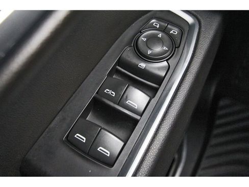 Used 2022 GMC Sierra 1500 Elevation image 25