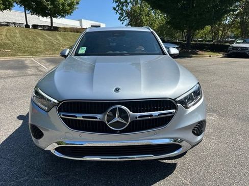 Used 2026 Mercedes-Benz GLC 300 image 2