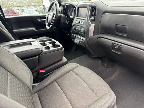 Used 2024 Chevrolet Silverado 2500 Custom w/ Custom Value Package image 14