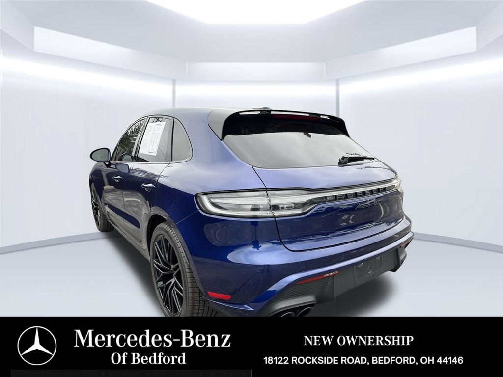 Used 2022 Porsche Macan GTS AWD/4WD image 3