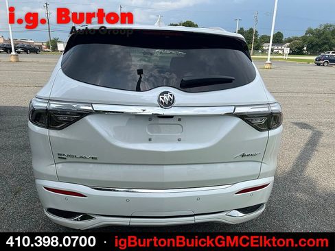 Used 2024 Buick Enclave Avenir w/ Avenir Technology Package AWD/4WD image 6