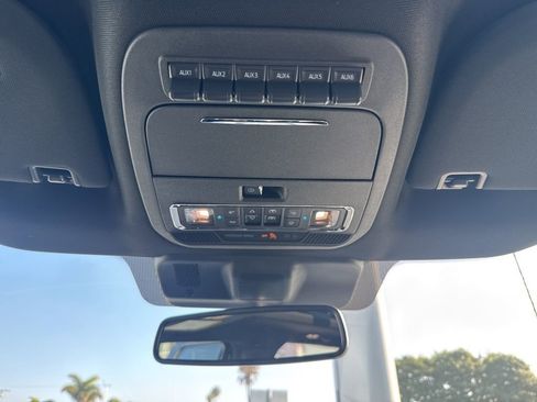 Used 2025 Ford F150 Raptor w/ Equipment Group 803A Raptor R AWD/4WD image 21