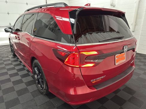 Used 2023 Honda Odyssey Sport image 7