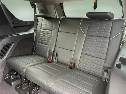 Used 2026 Cadillac Escalade Platinum Sport AWD/4WD image 18